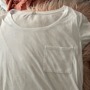 Garage flowy white top